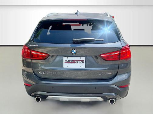 Mineral Grey Metallic 2022 BMW X1 sDrive28i