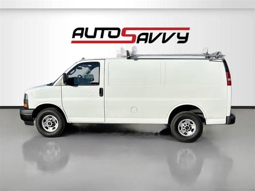 2022 GMC Savana 2500 Work Van