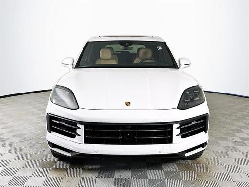 2024 Porsche Cayenne Base