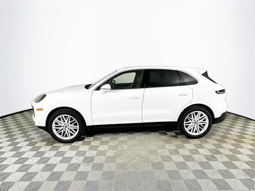 2024 Porsche Cayenne Base