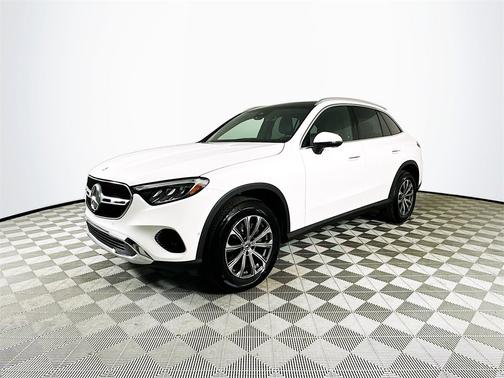 2025 Mercedes-Benz GLC 300