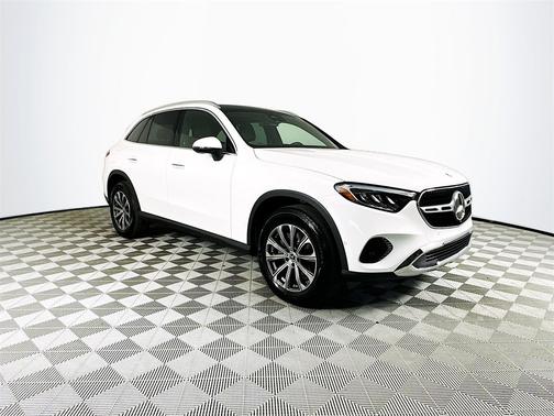 2025 Mercedes-Benz GLC 300