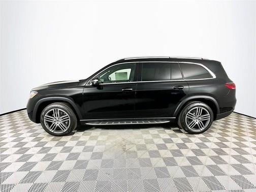 2025 Mercedes-Benz GLS 450 4MATIC