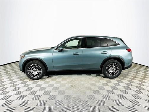 2026 Mercedes-Benz GLC 300 Base