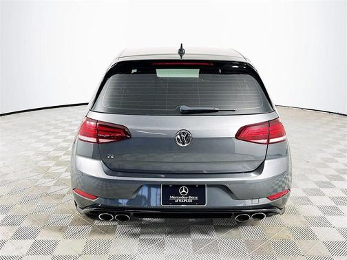 2019 Volkswagen Golf R 2.0T w/DCC & Navigation