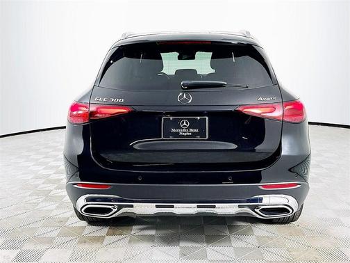 2025 Mercedes-Benz GLC 300 Base 4MATIC