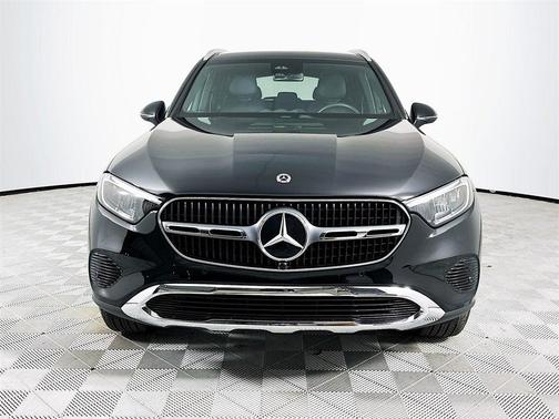 2025 Mercedes-Benz GLC 300 Base 4MATIC