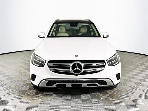 2022 Mercedes-Benz GLC 300