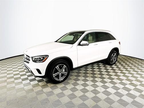 2022 Mercedes-Benz GLC 300