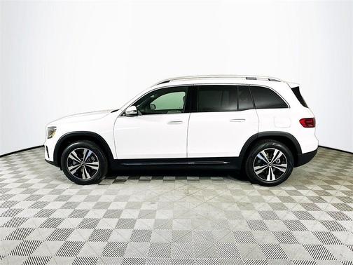 2026 Mercedes-Benz GLB 250 Base 4MATIC