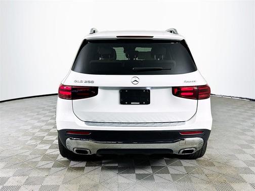 2026 Mercedes-Benz GLB 250 Base 4MATIC