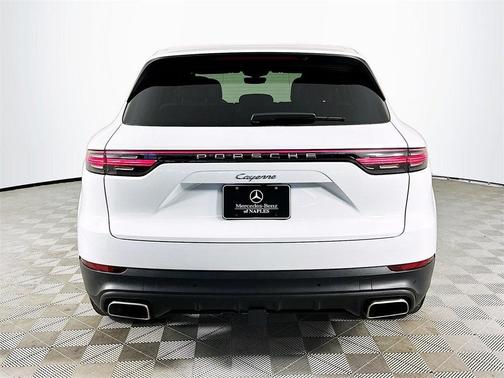 2023 Porsche Cayenne Platinum Edition