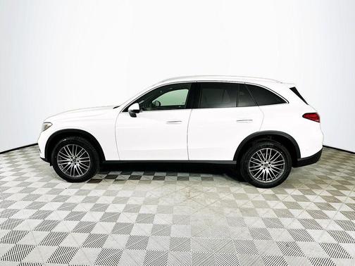 Polar White 2026 Mercedes-Benz GLC 300 Base