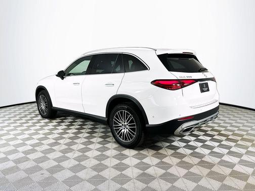 Polar White 2026 Mercedes-Benz GLC 300 Base