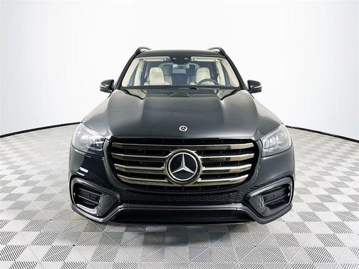 2026 Mercedes-Benz GLS 450 