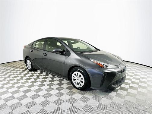 2019 Toyota Prius LE