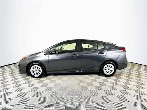2019 Toyota Prius LE