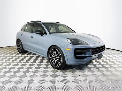 2024 Porsche Cayenne Turbo