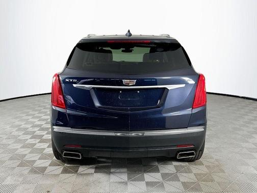 Dark Adriatic Blue Metallic 2017 Cadillac XT5 Luxury