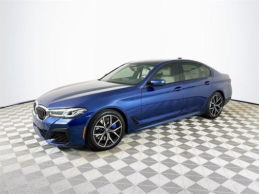 2022 BMW 540 i