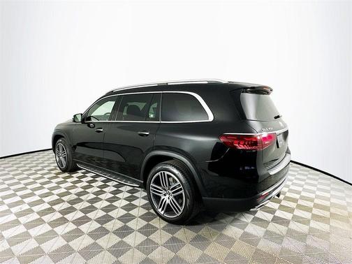 2025 Mercedes-Benz GLS 450 4MATIC