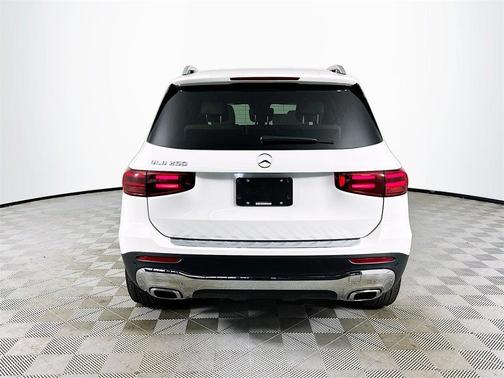 2026 Mercedes-Benz GLB 250 Base