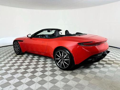 Q Scorpus Red 2020 Aston Martin DB11 Volante