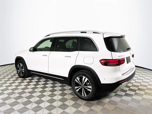 2026 Mercedes-Benz GLB 250 Base 4MATIC