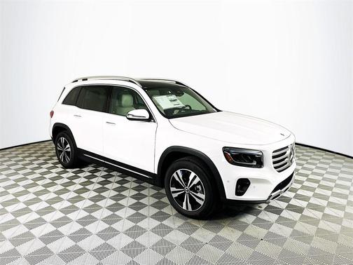 2026 Mercedes-Benz GLB 250 Base 4MATIC