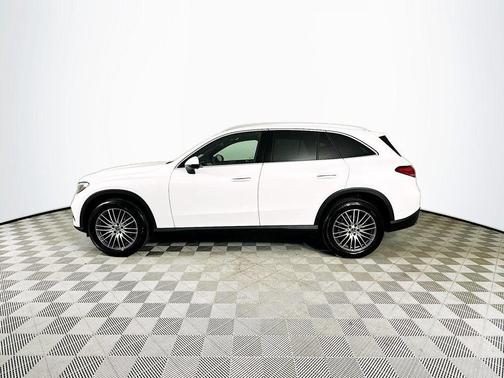 2026 Mercedes-Benz GLC 300 Base