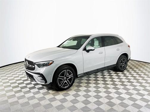 2026 Mercedes-Benz GLC 300 Base