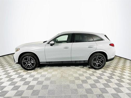 2026 Mercedes-Benz GLC 300 Base
