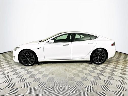 2020 Tesla Model S Long Range Plus