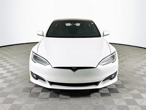 2020 Tesla Model S Long Range Plus