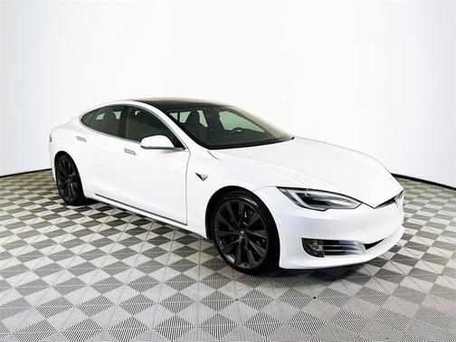 2020 Tesla Model S Long Range Plus