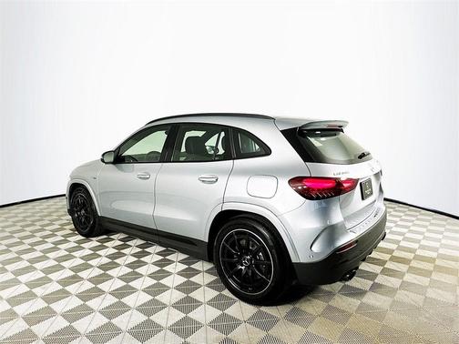 2025 Mercedes-Benz AMG GLA 35 Base