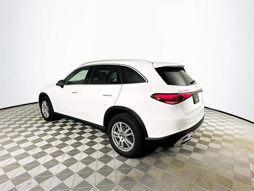 2026 Mercedes-Benz GLC 300 Base 4MATIC