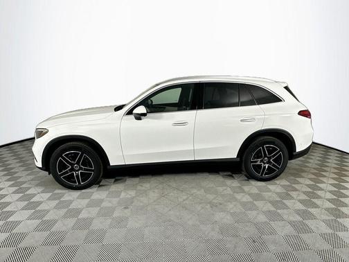 2026 Mercedes-Benz GLC 300 Base