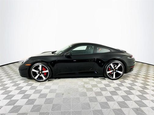 2024 Porsche 911 Carrera
