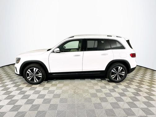 Polar White 2026 Mercedes-Benz GLB 250 Base 4MATIC