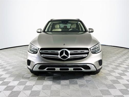 2022 Mercedes-Benz GLC 300