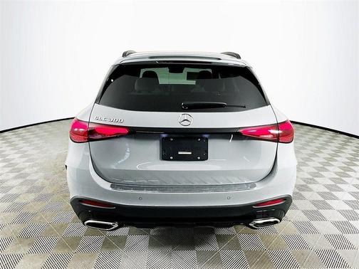 2025 Mercedes-Benz GLC 300 Base