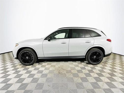 2025 Mercedes-Benz GLC 300 Base