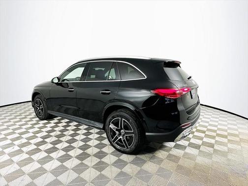2025 Mercedes-Benz GLC 300 4MATIC