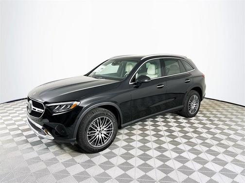 2026 Mercedes-Benz GLC 300 Base