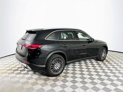 2026 Mercedes-Benz GLC 300 Base