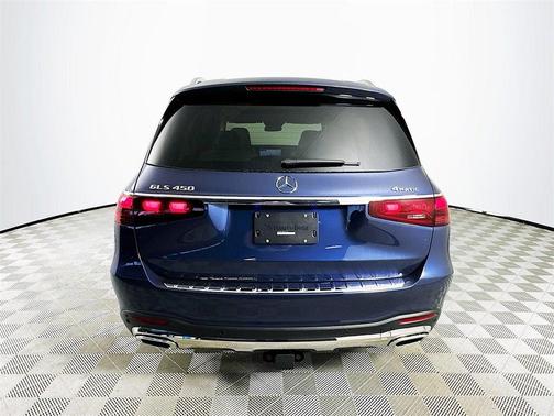 2026 Mercedes-Benz GLS 450 