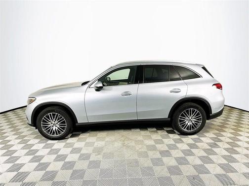 2026 Mercedes-Benz GLC 300 Base