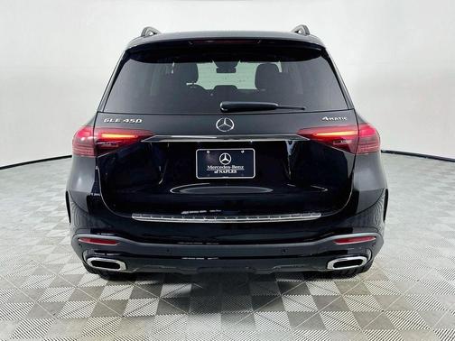 Black 2024 Mercedes-Benz GLE 450 4MATIC