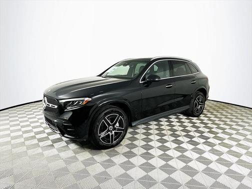 2025 Mercedes-Benz GLC 300 4MATIC